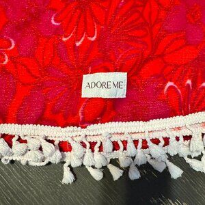 Adore Me Red Floral Round Beach Towel with Tassels Hem Fringe EUC 60” Diameter